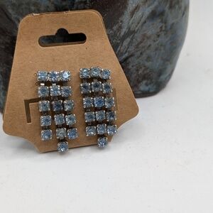 Gorgeous Vintage baby blue screw back triple dangle earrings